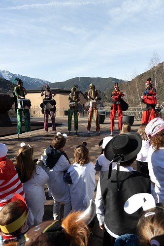 🎭Rua de Carnaval de les escoles