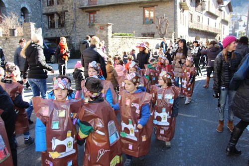 Rua de Carnaval de les escoles germans de Riba