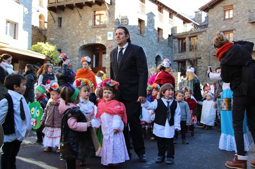 Rua de Carnestoltes de les escoles