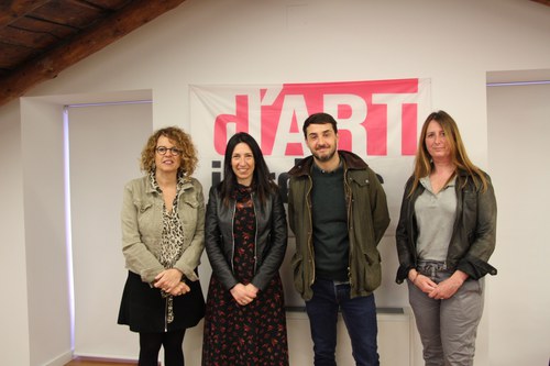 El certamen celebra la quarta edició amb un mercat d'art i un taller 'plein air' organitzat pel Thyssen