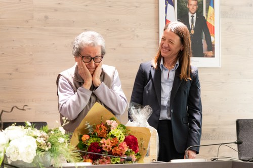 El Comú d'Ordino ret homenatge a Lourdes Pons per la seva dedicació desinteressada a la parròquia