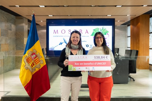 El Comú entrega a UNICEF Andorra un xec solidari provinent de la 33a Mostra Gstronòmica