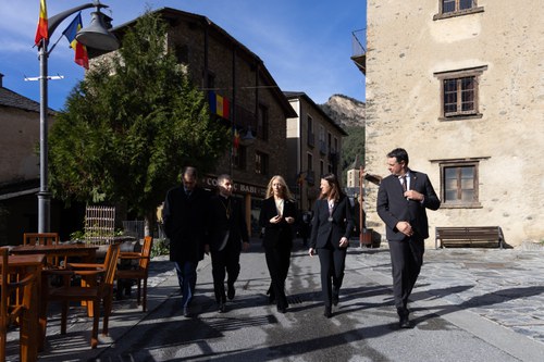 El copríncep episcopal Mns. Josep-Lluís Serrano Pentinat realitza la seva primera visita oficial a Ordino