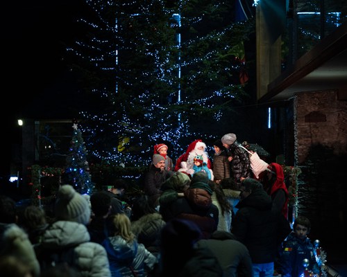 El tió i el Pare Noel omplen d'il·lusió Ordino